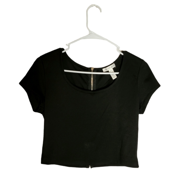 Ambiance Tops - Ambiance apparel large black zipper crop top summer tee